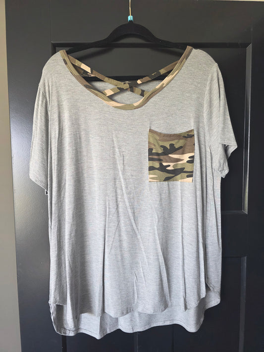 Camo Pocket Top (Curvy Sizes)